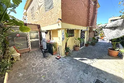 Casa Indipendente in vendita, Via C. Colombo, Ladispoli