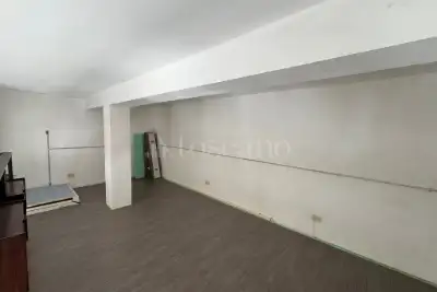 Negozio in vendita, Viale dei Promontori, Roma