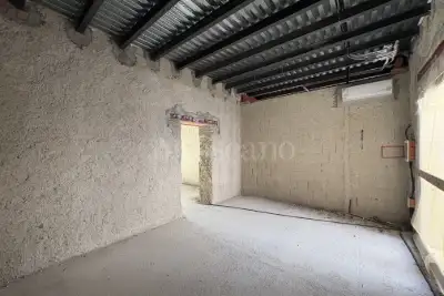 Palazzo in vendita, Via Caltanissetta, Siracusa
