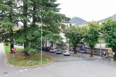 Casa in vendita, Piazzale Gerbetto, Como