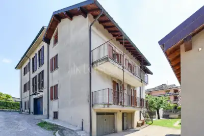 Casa Indipendente in vendita, Via Francesco Baracca, Cantù