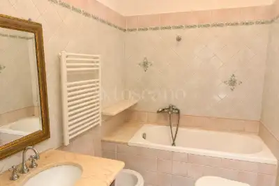 Casa in vendita, Via Santamaura, Roma