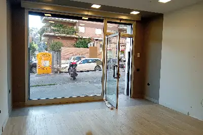 Negozio in affitto, Via Flaminia, Roma