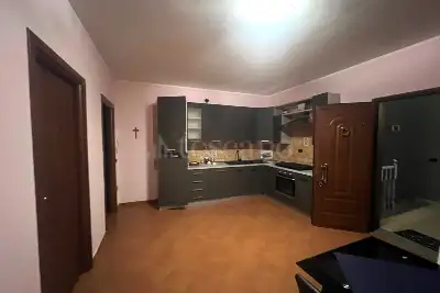 Casa in vendita, Via Antonio Vivaldi, Uta