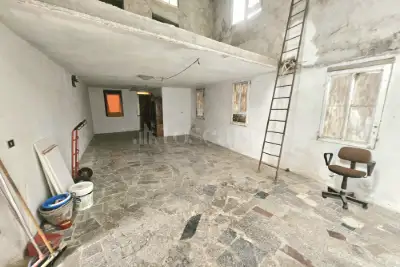 Casa Indipendente in vendita, Via Scuole, Nave