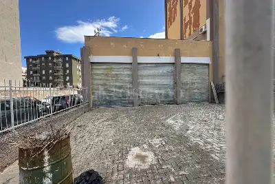 Negozio in vendita, Via Benedetto Croce, Palermo