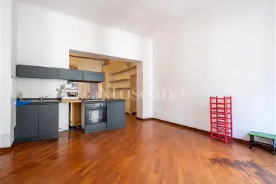 Casa in vendita, Via Pietro Maroncelli, Milano