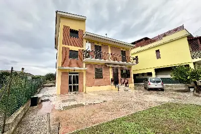 Casa in vendita, Via Cisternense, Lanuvio