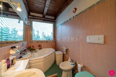 Villino a Schiera in vendita, Via Attimis, Udine