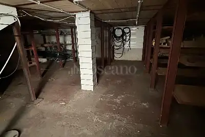Magazzino in vendita, Viale Piave interna, Brescia