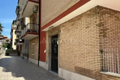 Casa in vendita, Via delle Acacie, Roma