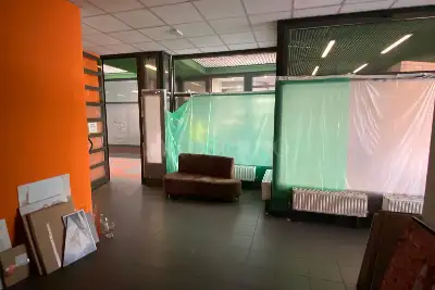 Negozio in affitto, Via Valle, Lavena Ponte Tresa