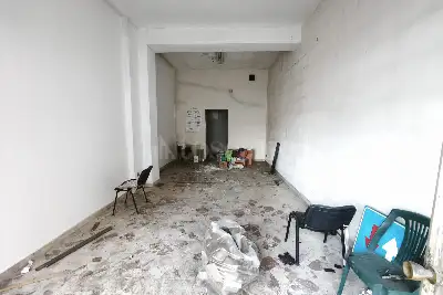 Negozio in affitto, Via Giuseppe la Villa, Palermo