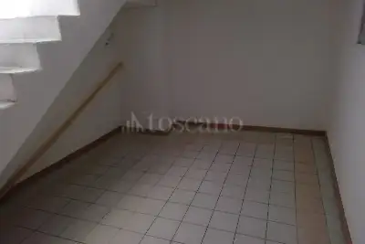 Negozio in affitto, Viale Legioni Romane, Milano