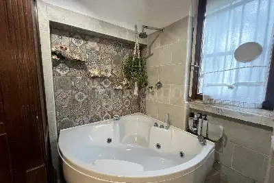 Casa in vendita, Via Angelo Bisi, Milano