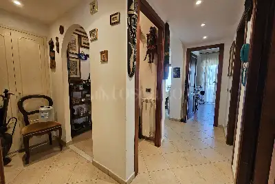 Casa in vendita, Via Rumenia, Pomezia