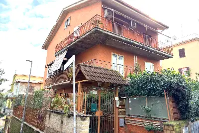 Casa in vendita, Via Luigi Galassi, Roma