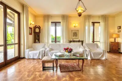 Villa in vendita, Via Fratelli Rosselli, Lograto