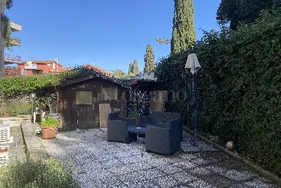 Casa in vendita, Via di Ponte Ladrone, Roma