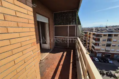 Casa in vendita, Via Valtravaglia, Roma