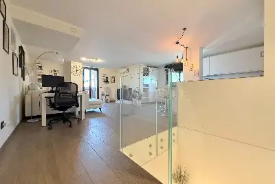 Casa in vendita, Via Senigallia, Milano