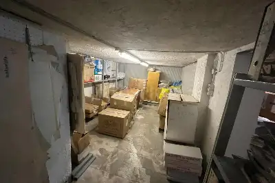 Negozio in vendita, Via Raffaele De Cesare, Roma