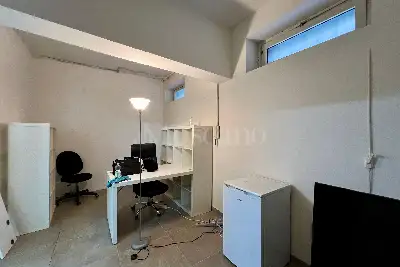 Laboratorio in vendita, Via Montepulciano, Roma