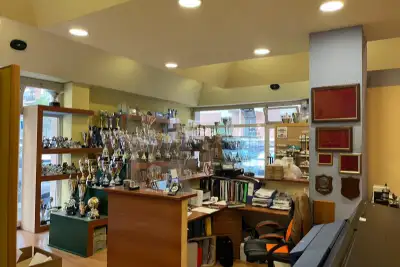 Negozio in affitto, Via Giuseppe Peano, Roma