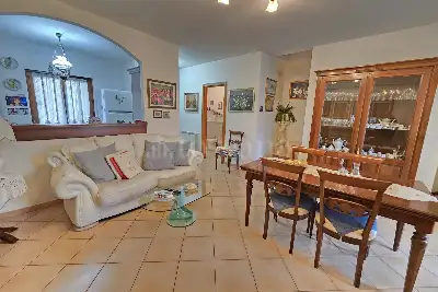 Villino a Schiera in vendita, Via Sesto San Giovanni, Roma