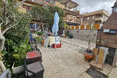 Villa Plurifamiliare in vendita, Lungomare delle Meduse, Pomezia