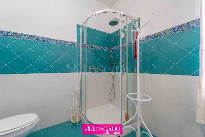 Palazzo in vendita, Via Venafiorita 13, Olbia, Olbia