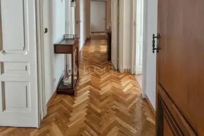 Casa in vendita, Via Santa Lucia, Napoli