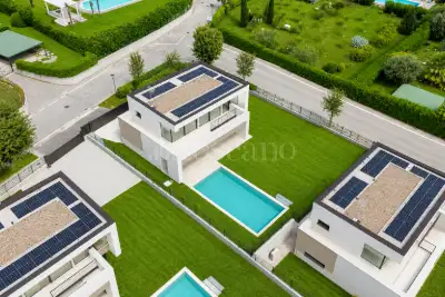 Villa in vendita, Via San Sivino, Moniga del Garda