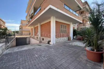 Casa in vendita, Via Lago della Regina, Tivoli