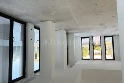 Negozio in affitto, Viale Gianluigi Bonelli, Roma