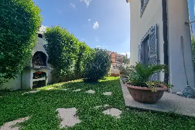 Casa in vendita, Grottaferrata Via Rossano Calabro, Grottaferrata