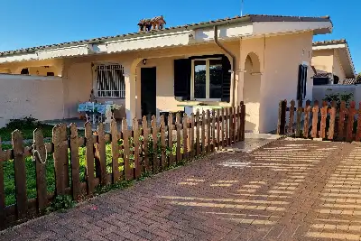 Villa Plurifamiliare in vendita, Via Ombrone, Ardea