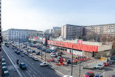 Casa in vendita, Via Carlo Farini, Milano