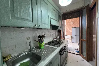 Casa in vendita, Via Giacomo Peroni, Roma