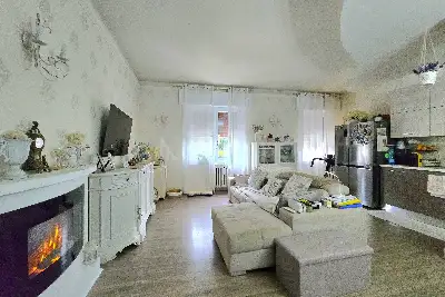 Casa in vendita, Via Giacomo Leopardi, Lumezzane