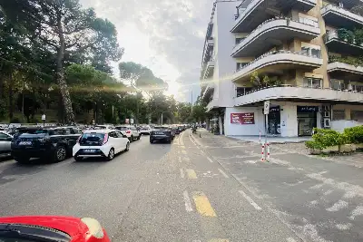 Negozio in vendita, Via Gregorio VII, Roma