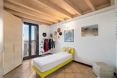 Villa in vendita, Via Barcuzzi , Lonato del Garda