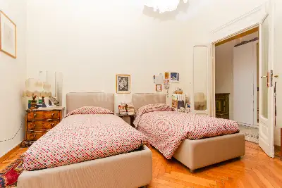 Casa in vendita, Via Sardegna 44, Milano