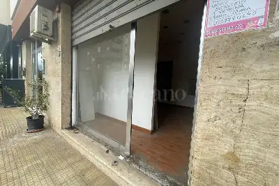 Negozio in vendita, Via Umberto Giordano, Palermo