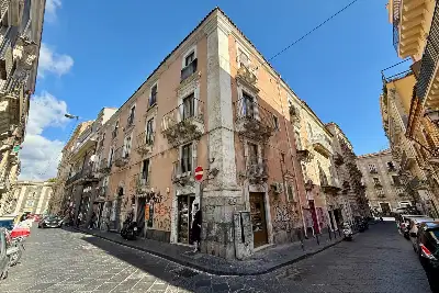 Casa in vendita, Via Alessandro Manzoni, Catania