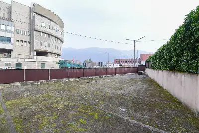 Negozio in vendita, Via Oltrecolle, Lipomo