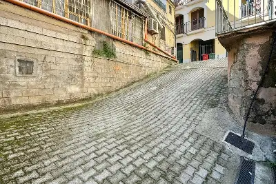 Box in vendita, Vicolo Sapienza - Avellino , Avellino