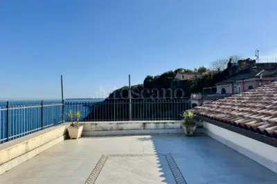 Casa in vendita, Via Acqua del Ferro, Acireale