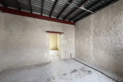 Palazzo in vendita, Via Caltanissetta, Siracusa