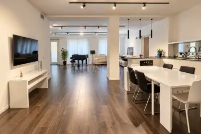 Casa in vendita, Via Giorgio Washington, Milano